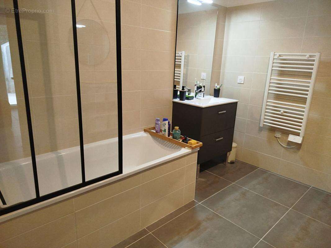 Appartement à MARSEILLE-12E