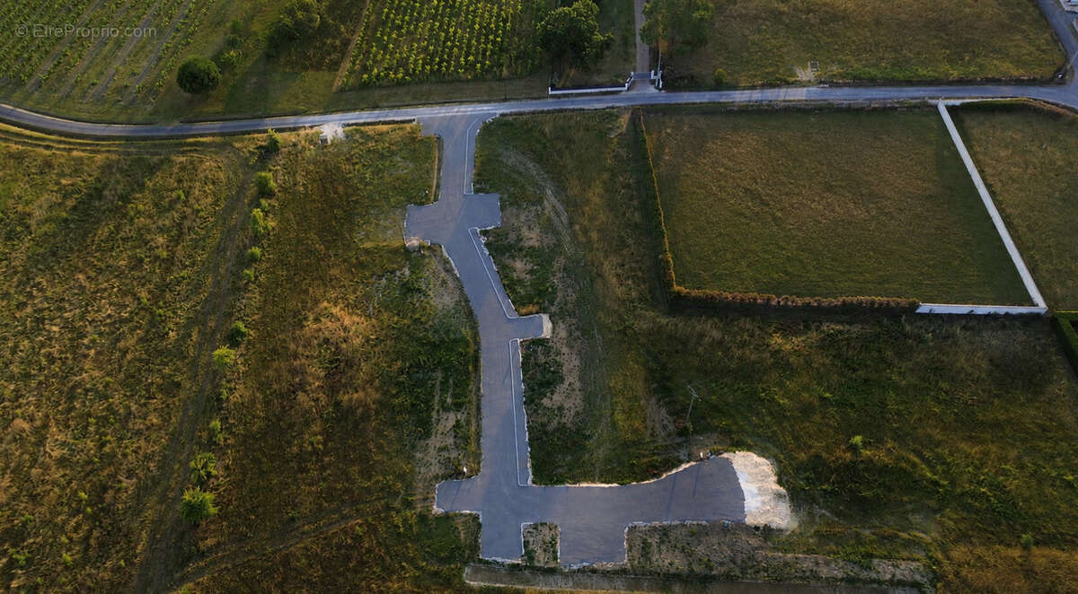 Terrain à BERGERAC