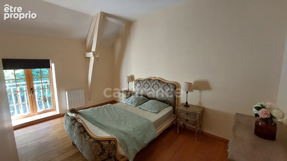 A vendre, maison de 364 m² entourée de plus de 2,5 hectares de terrain à Carsac-Aillac avec 3 gîtes meublés, une maison d'habita - photo 16