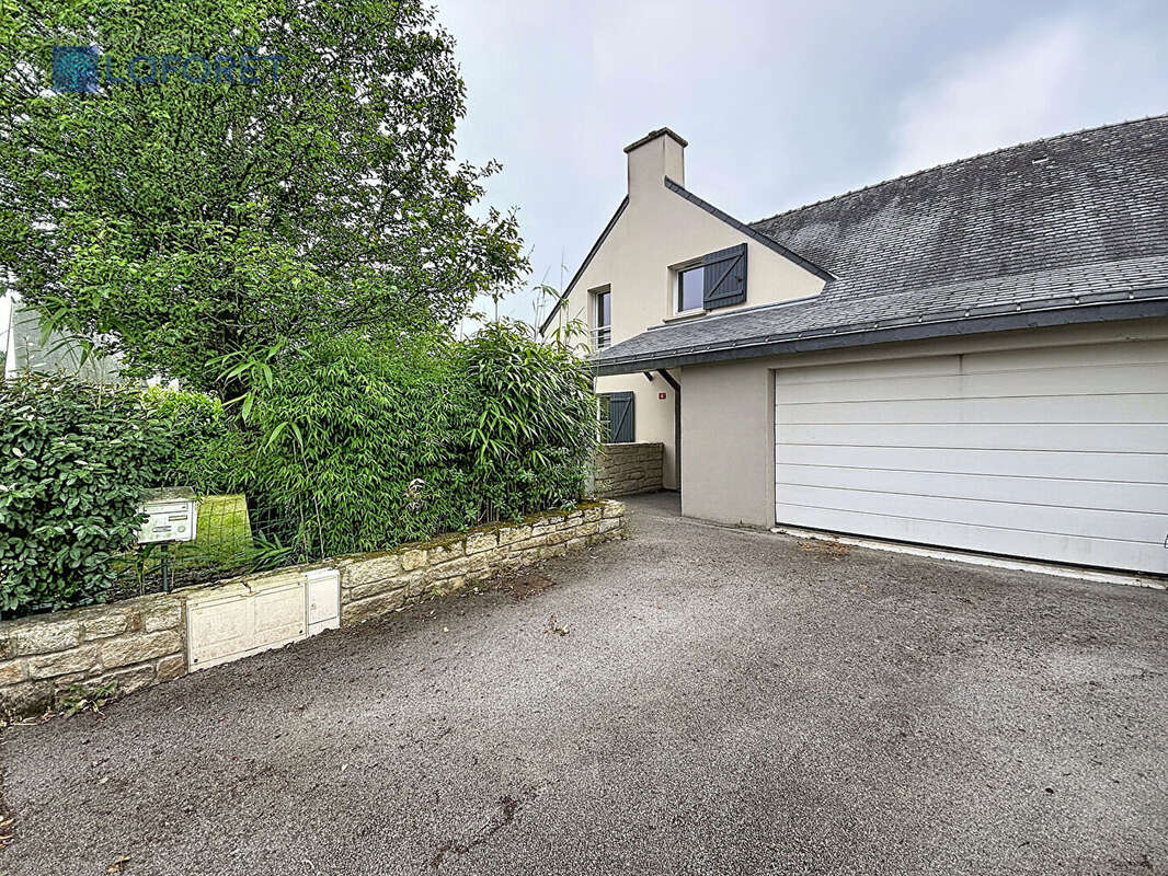 A VENDRE GUIDEL ? Belle maison familiale de 5 chambres avec jardin paysagé - photo 4