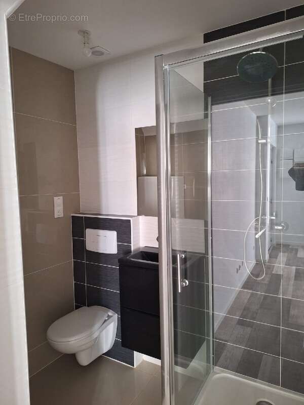 Appartement 44 m² à Pont-Saint-Vincent  - photo 6