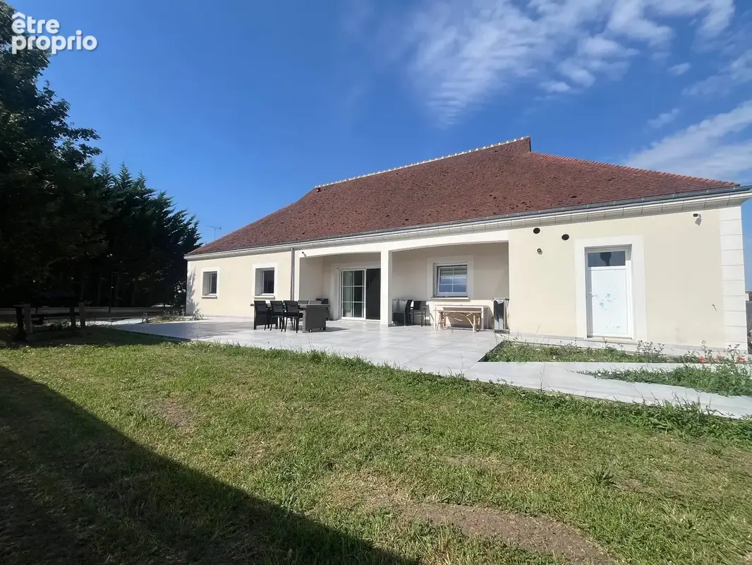 Maison 211 m2   Prestations haut de gamme   DPE B   Terrain 1 612 m2 - photo 2