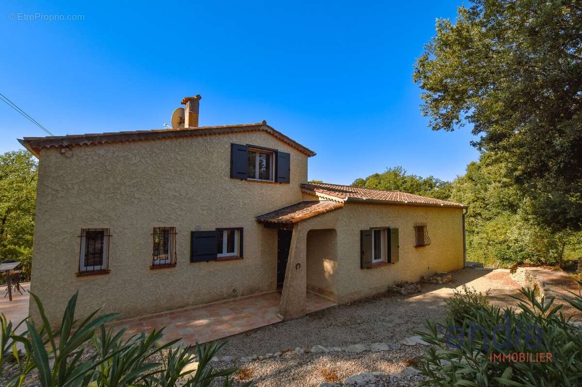 Maison à LORGUES