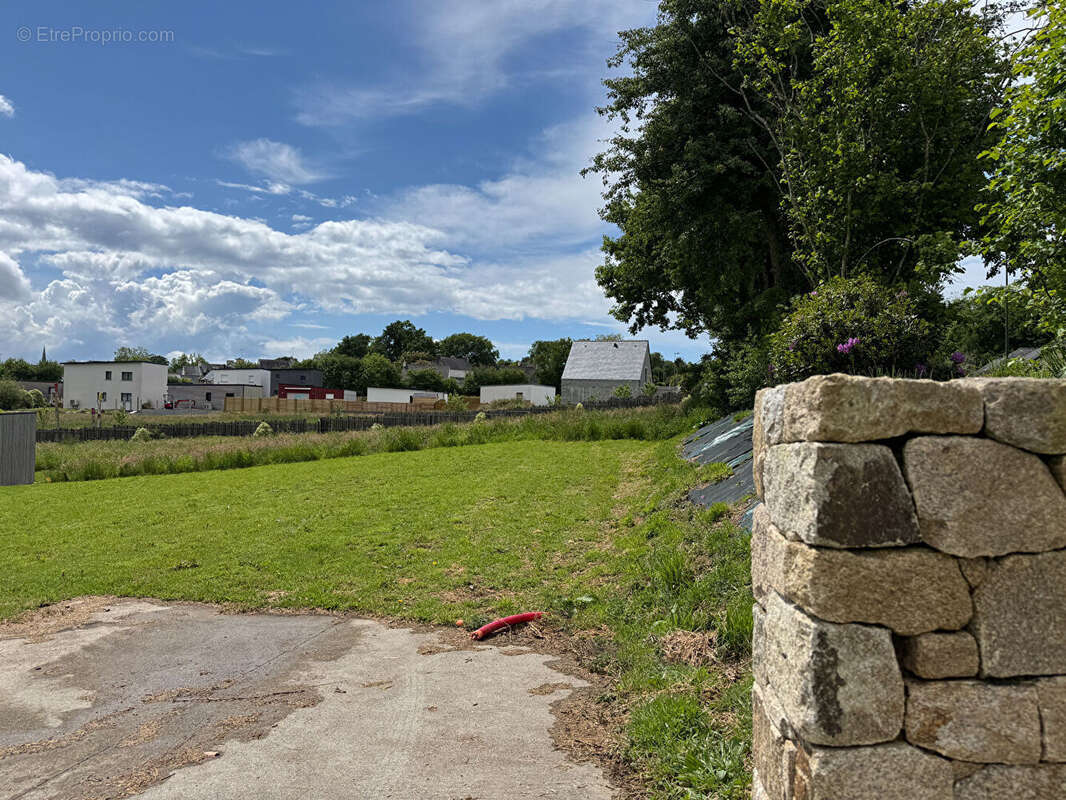 Terrain à PLOMELIN