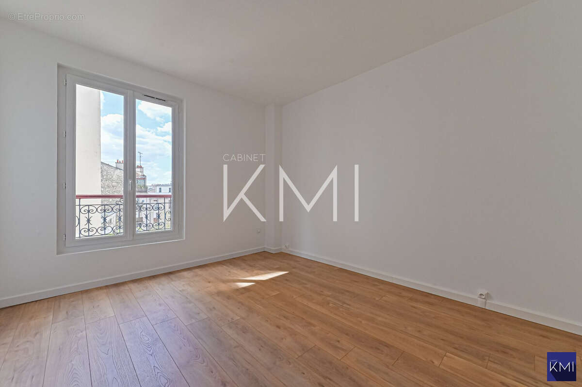 Appartement à PARIS-20E