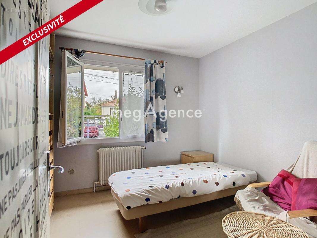 Maison à RIS-ORANGIS