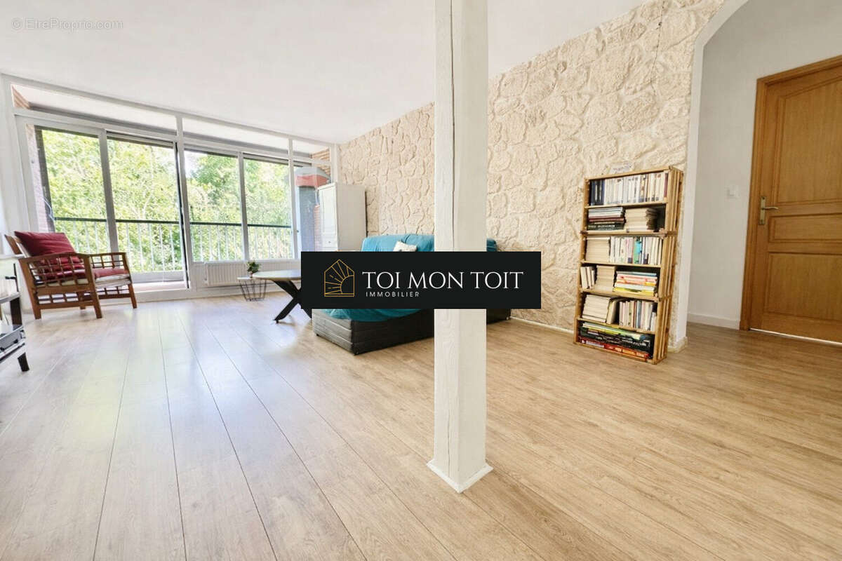 Appartement à SURVILLIERS