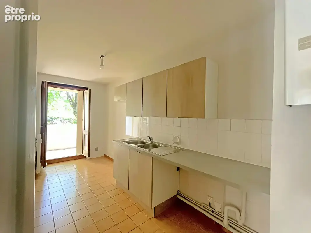 TOULOUSE - Canal du Midi Appartement T4 - 70 m² avec balcons, cave et place de parking sécurisée - photo 3