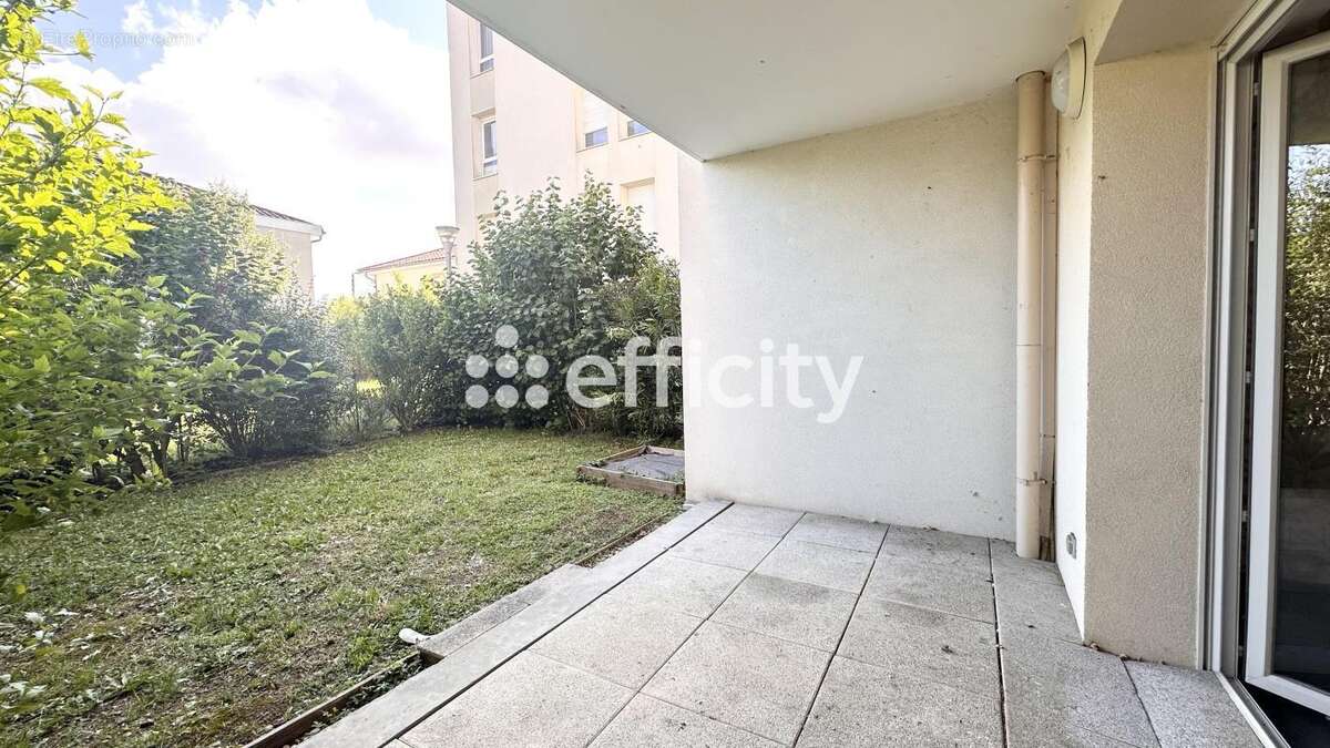 Appartement à VAULX-EN-VELIN