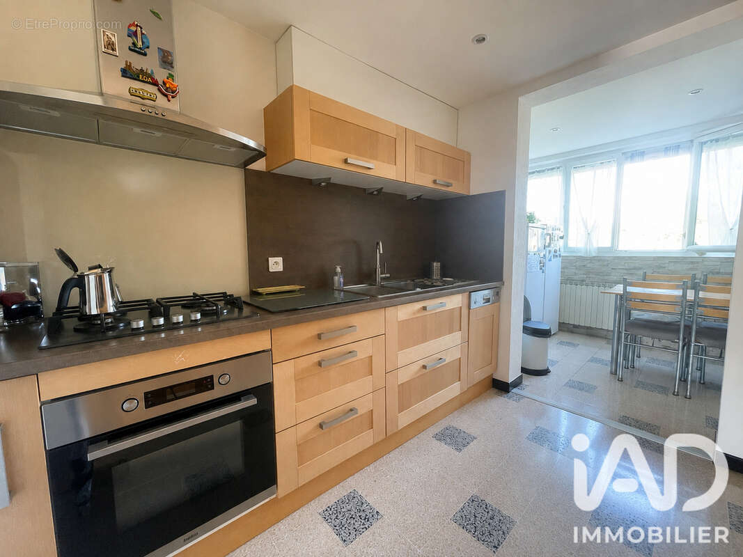 Appartement 80 m² à Toulon  - photo 4