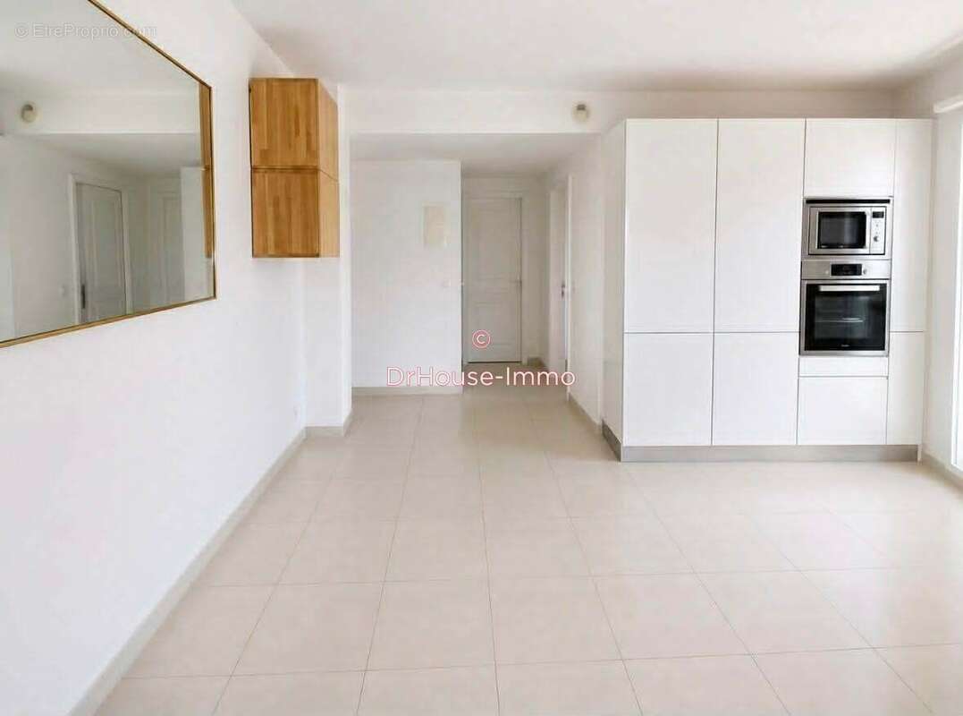 Appartement à SARROLA-CARCOPINO