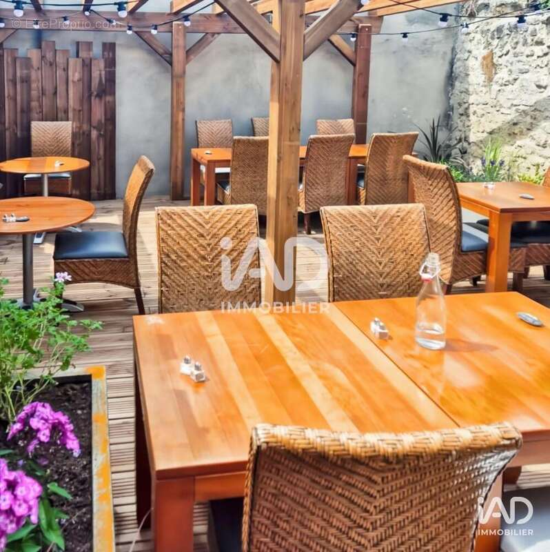 Photo 2 - Commerce à PONT-SAINTE-MAXENCE