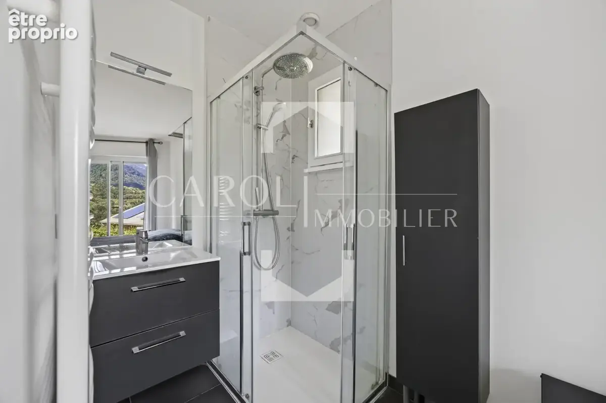 Immobilier de prestige : maison en vente avec 4 pièces à Alex - photo 8