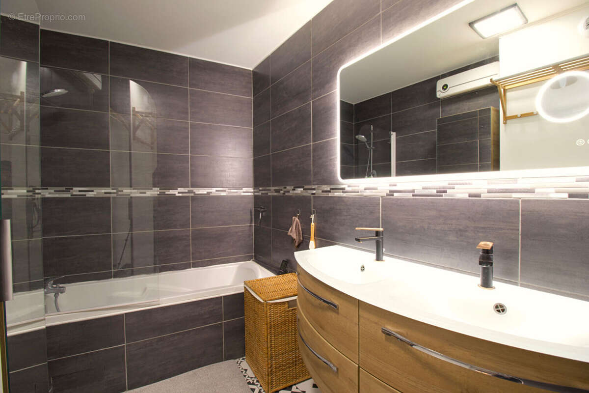 Rives du Lez - T4/T5 de 117 m² avec garage - photo 11