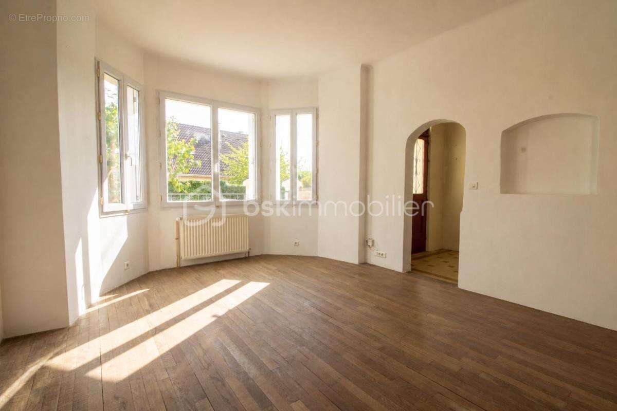 Maison Familiale avec dépendance - photo 3