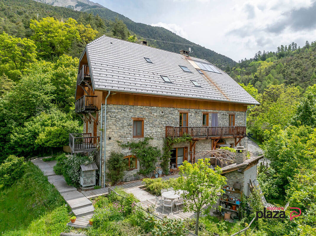 Maison à SAINT-ANDRE-D&#039;EMBRUN