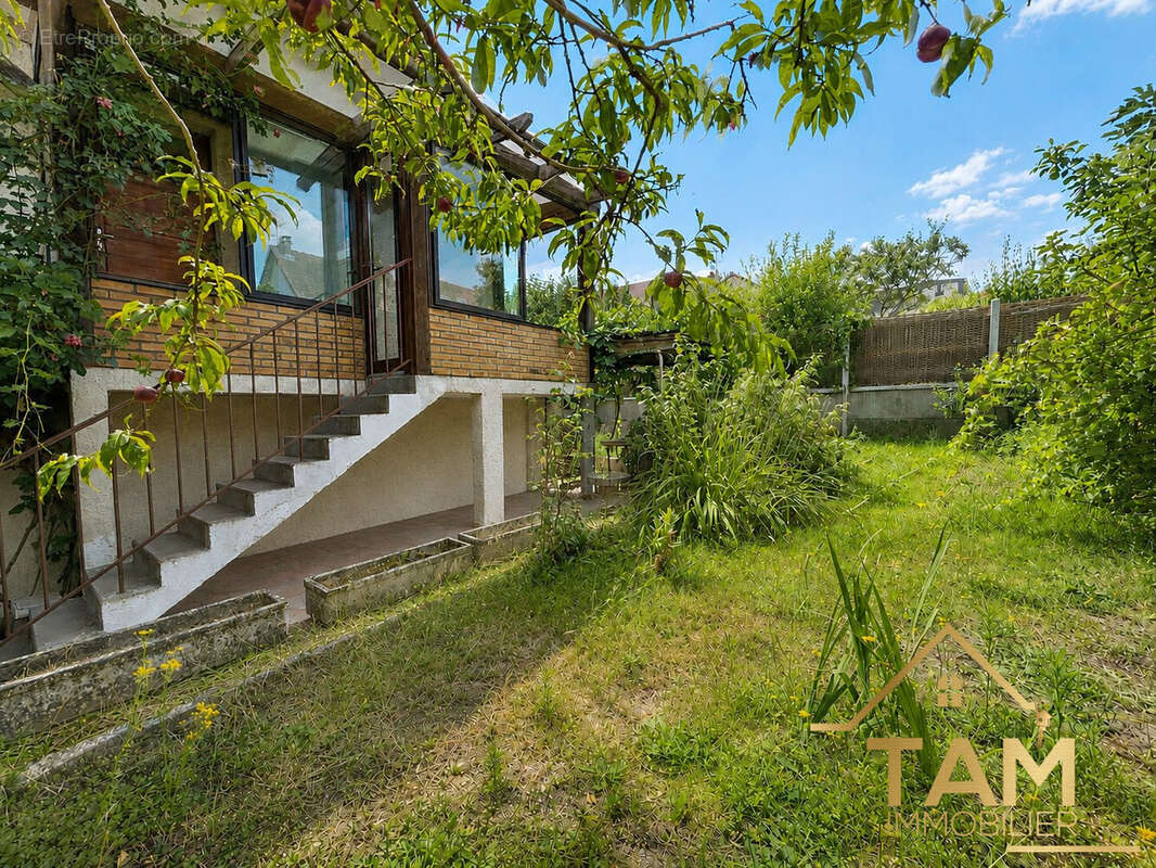 Maison 66 m² à Saint-Cyr-L'ecole  - photo 9