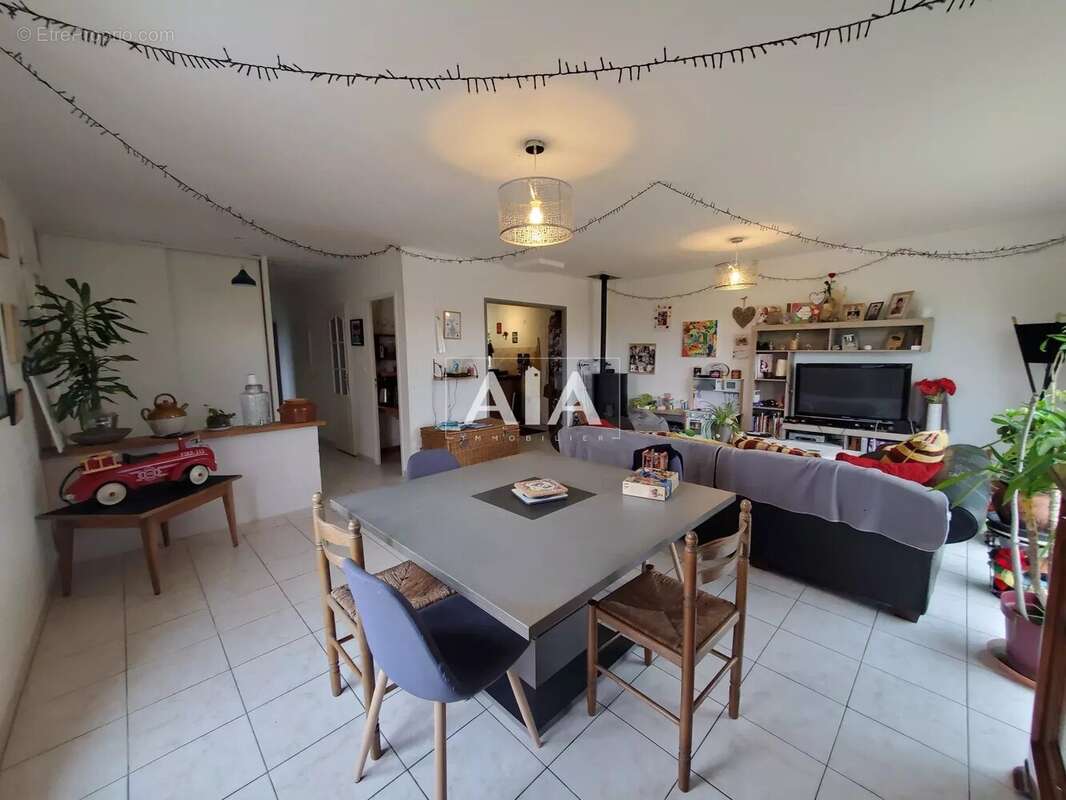 Maison à TAIZE-AIZIE