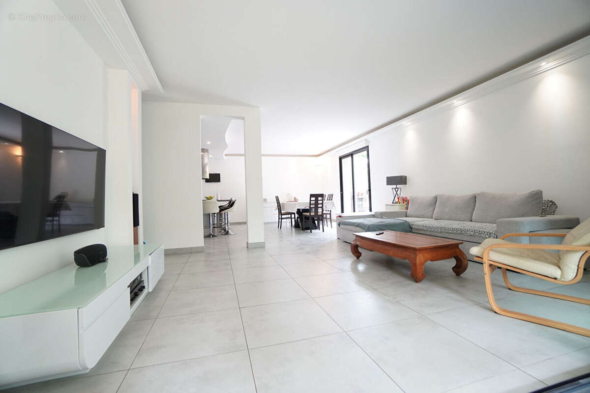 Maison à SAINT-GERVAIS-EN-BELIN