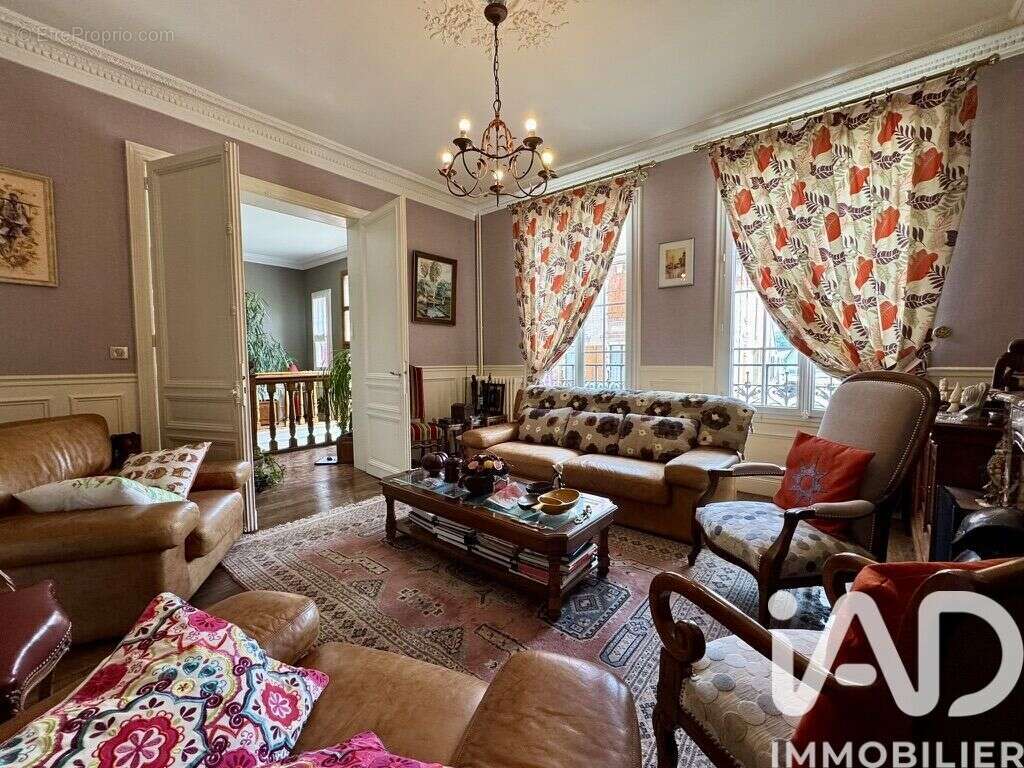 Maison 324 m² à Grandpre  - photo 5