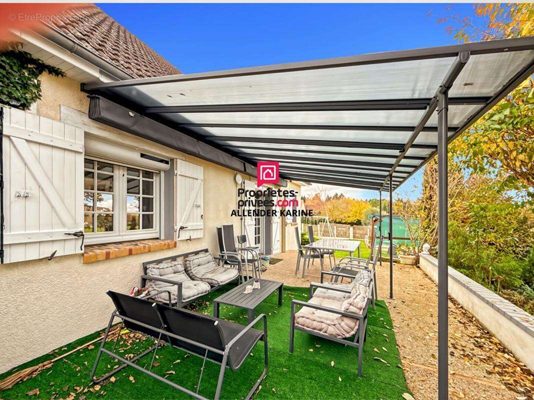 Maison à THORIGNY-SUR-OREUSE