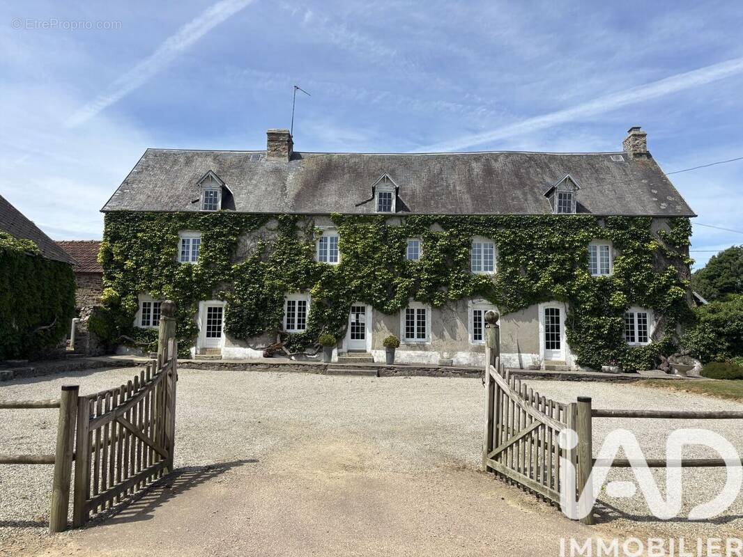 Photo 1 - Maison à DOVILLE