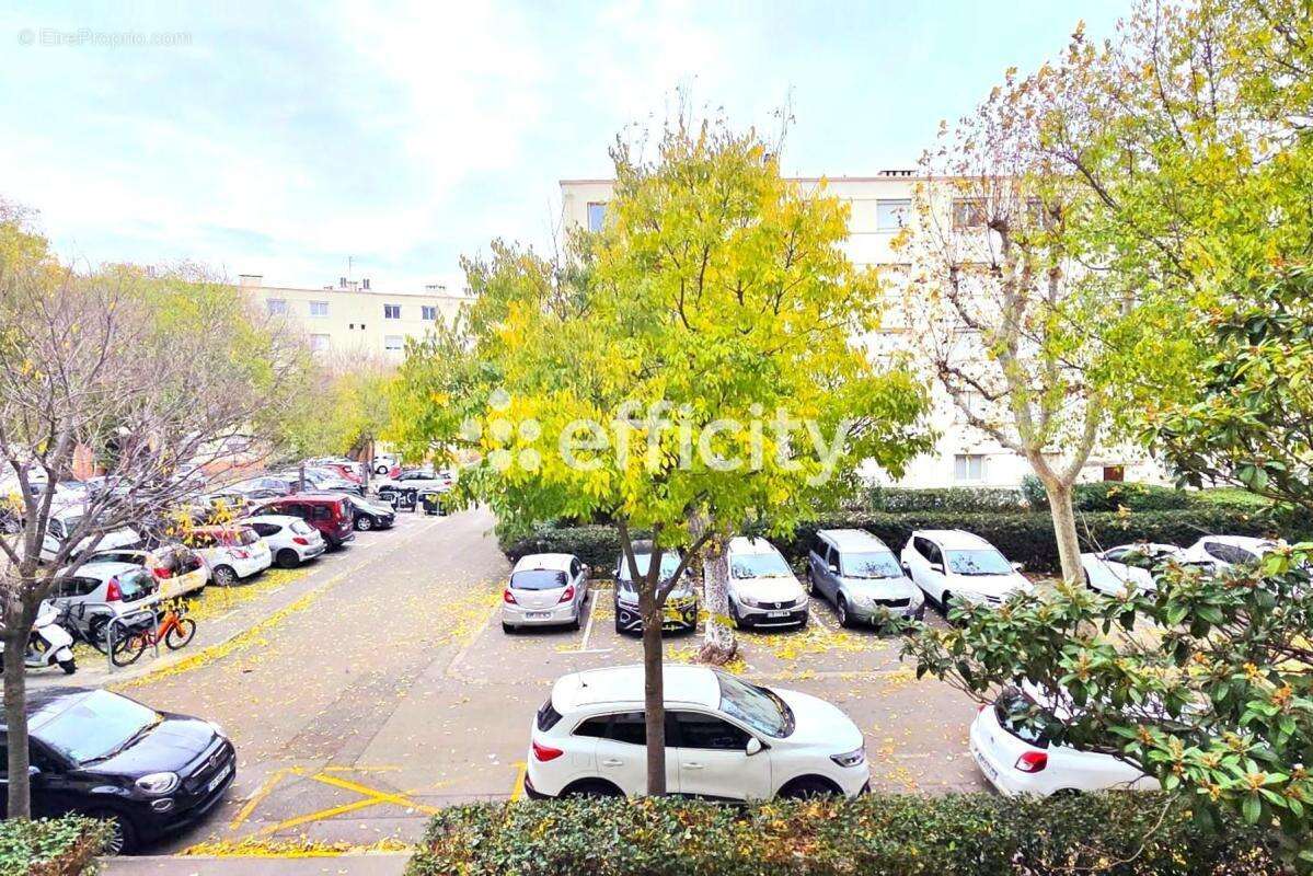 Appartement à MARSEILLE-8E