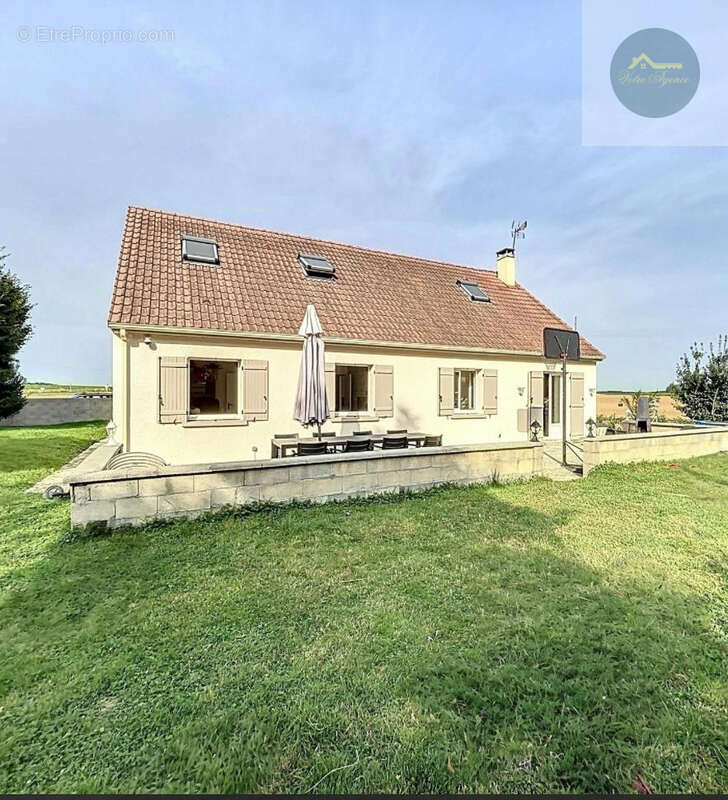 Maison à DOLLOT