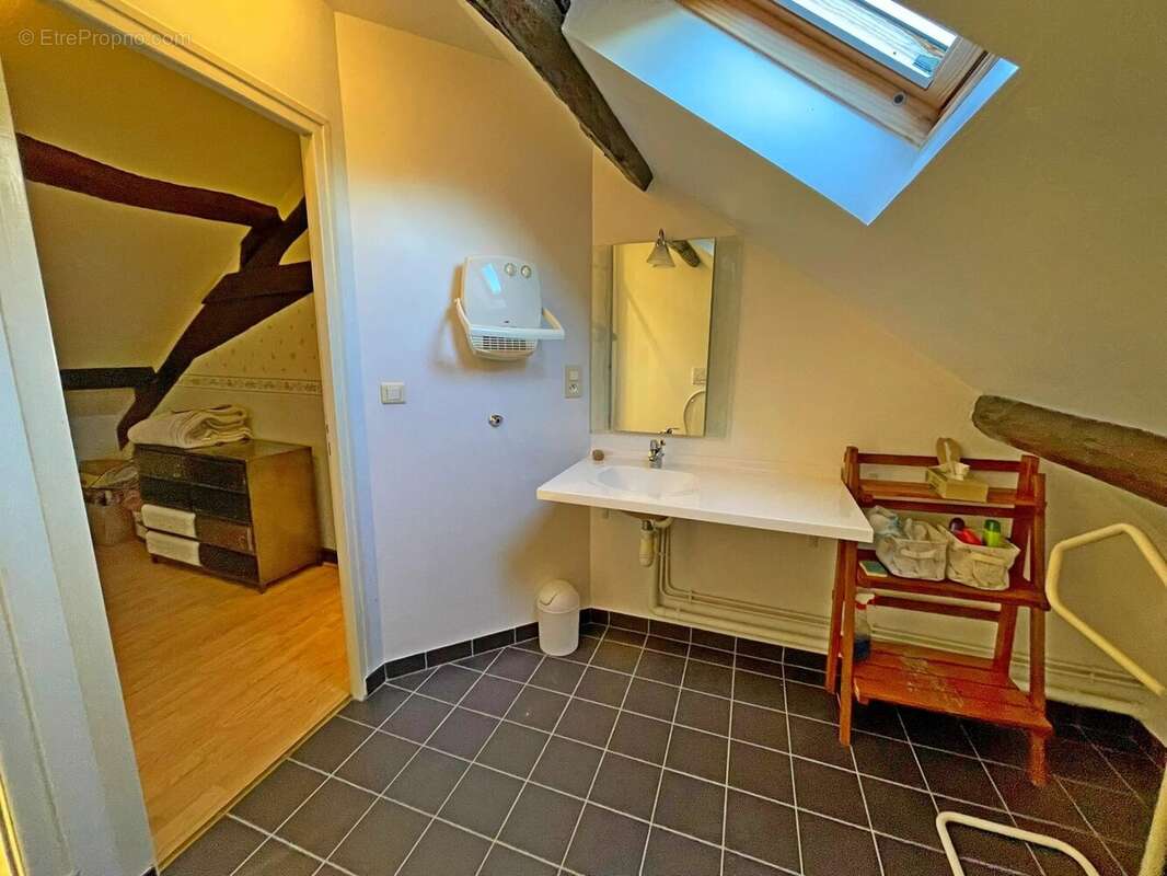 Maison à DUN-LES-PLACES