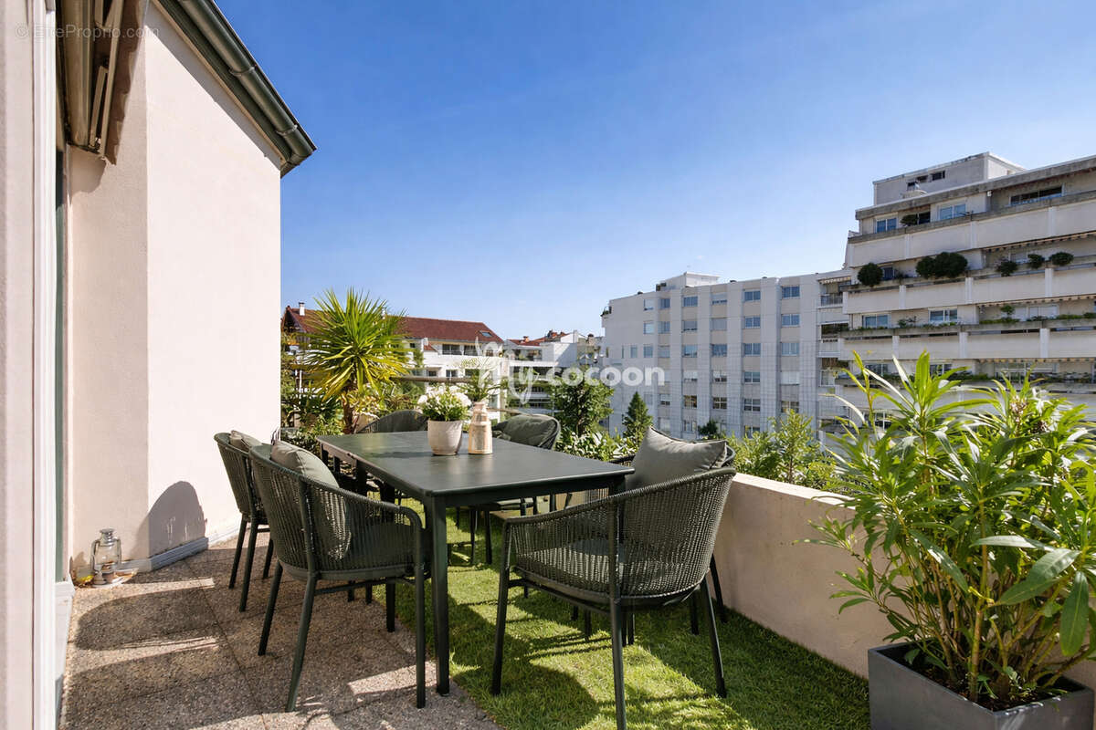 Appartement à LYON-7E