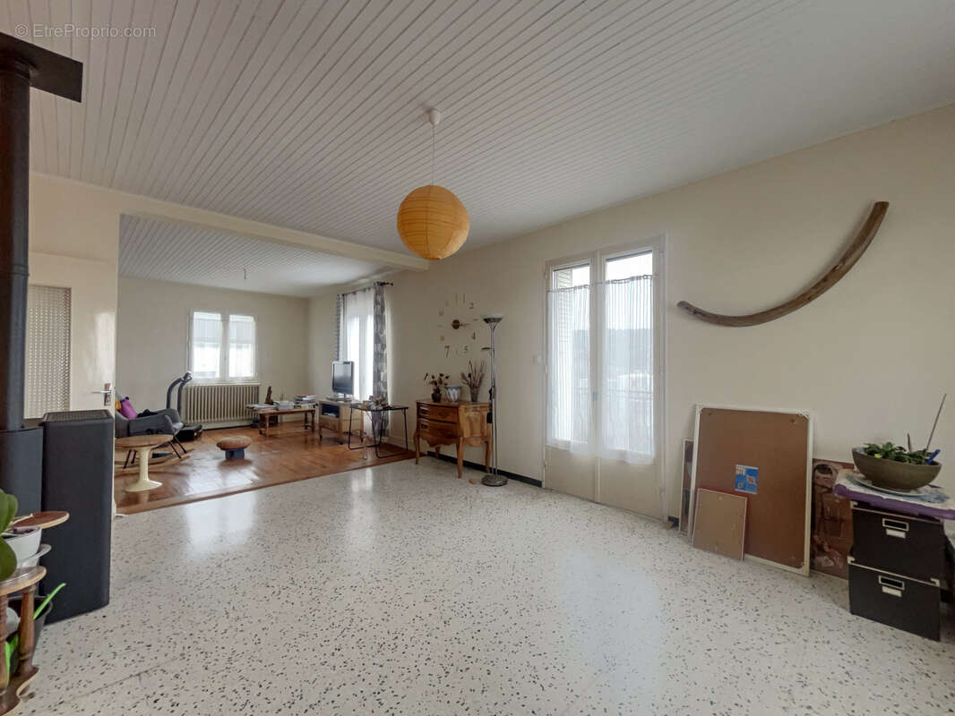 Maison à PLATS