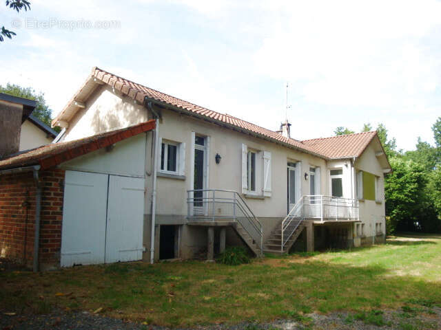 Maison à COUZEIX