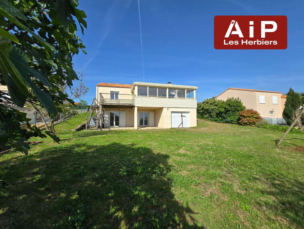 Maison à MENOMBLET