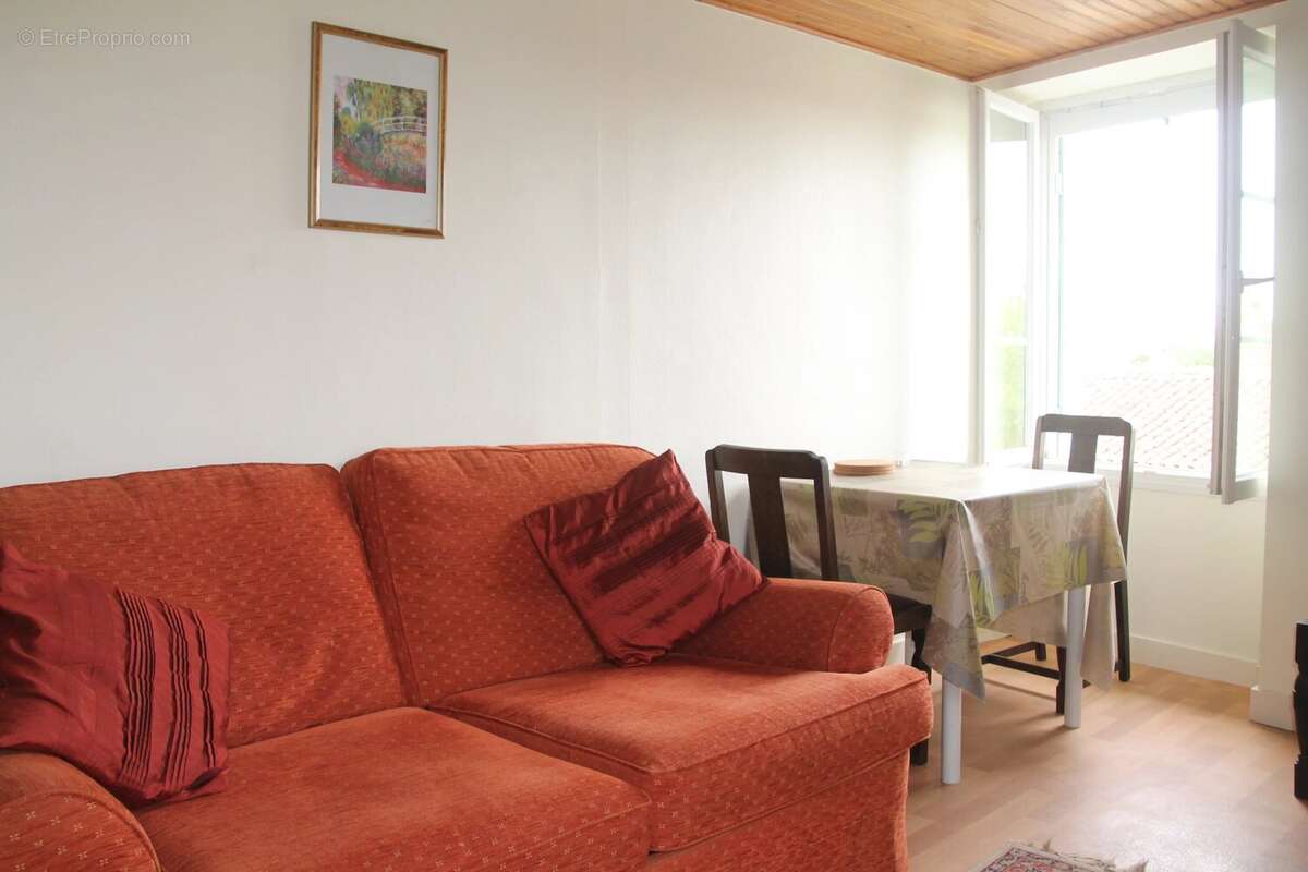 Excellente opportunité d'investissement : immeuble comprenant 3 petits appartements destinés à la location - photo 17