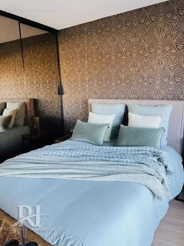 Appartement à MANDELIEU-LA-NAPOULE