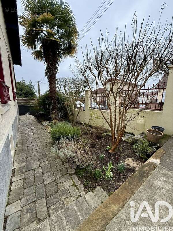 Photo 2 - Maison à GAGNY