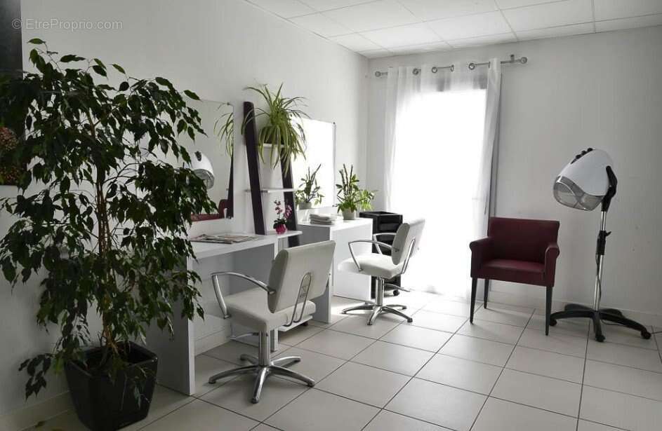 INVESTISSEMENT LOCATIF  POUSSAN  Résidence Seniors Le Domaine de Maleska - 5,32 % de rentabilité - photo 10