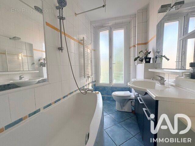 Photo 1 - Appartement à IVRY-SUR-SEINE