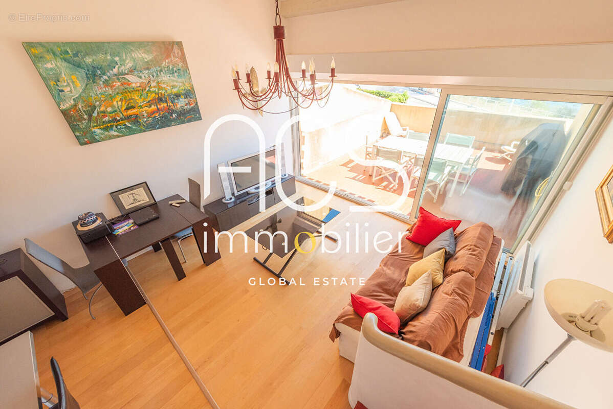 Appartement à SAUSSET-LES-PINS