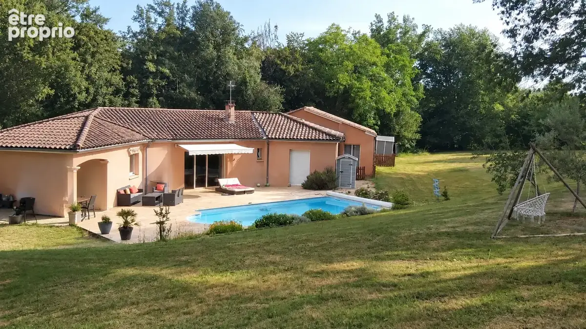 Maison à VERGT-DE-BIRON