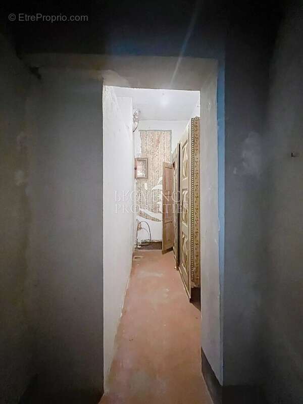 Appartement à COTIGNAC