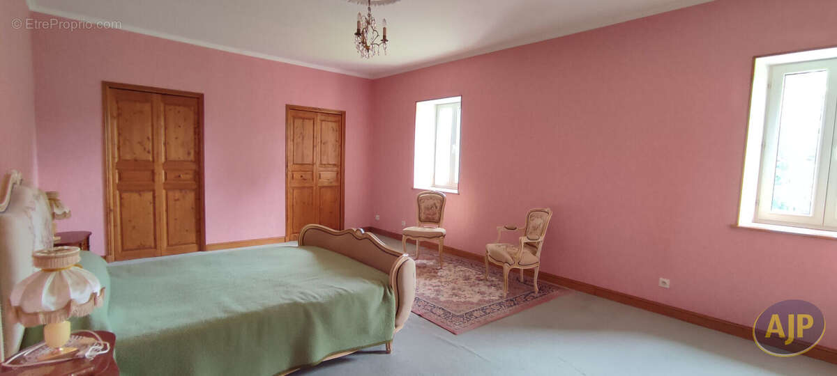 Maison à SAINT-LEGER