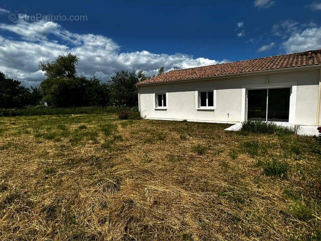 Maison à SAINTE-LIVRADE-SUR-LOT