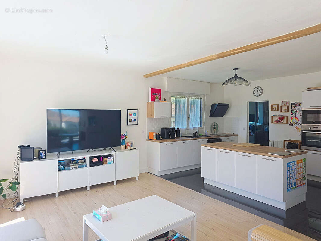 Maison à BLANQUEFORT