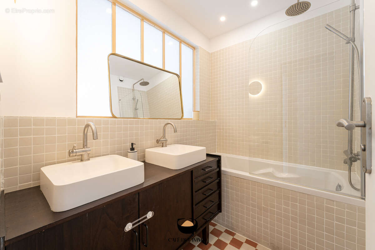 Appartement à MARSEILLE-7E