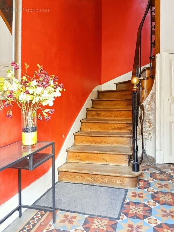 Maison à vendre à AUTUN avec studio et chambre PMR, cour, garage - photo 9