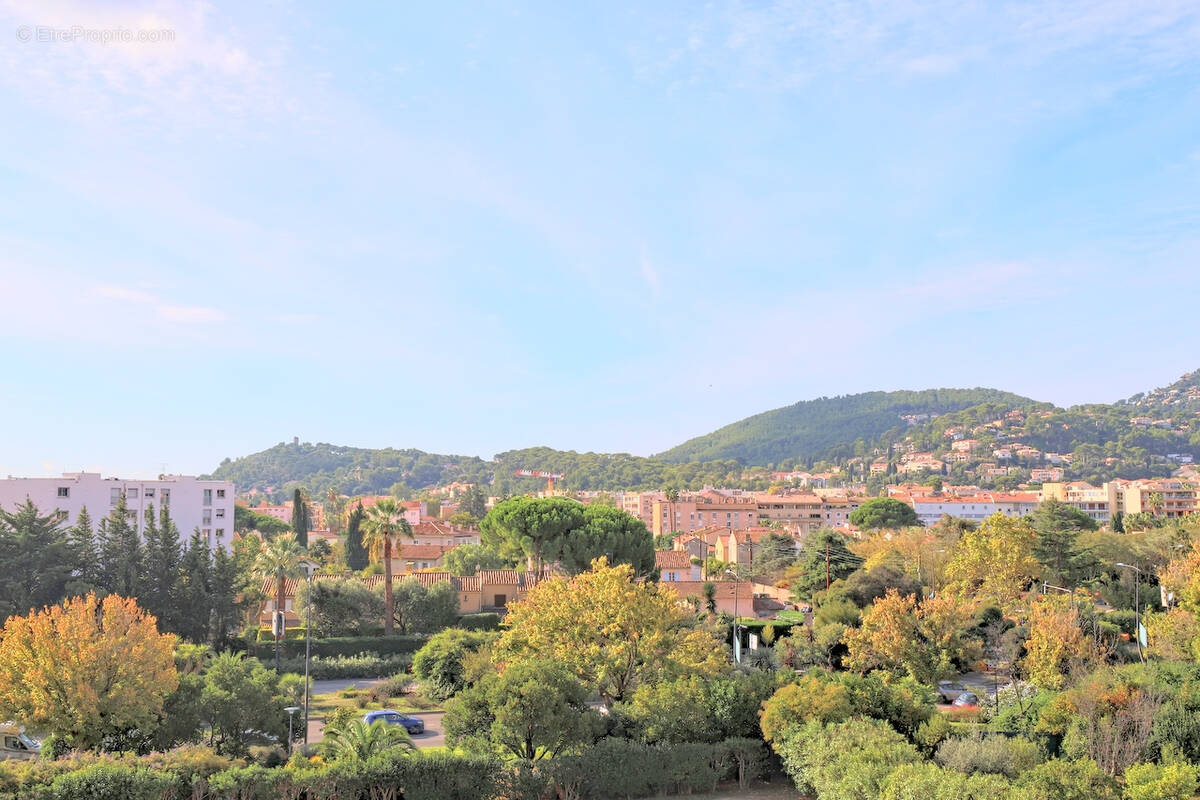 Appartement à HYERES