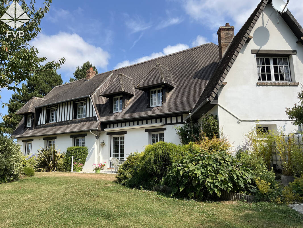 Maison à ANGERVILLE-LA-MARTEL