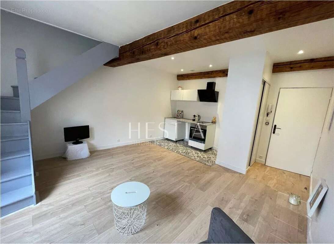 Appartement à ANSE