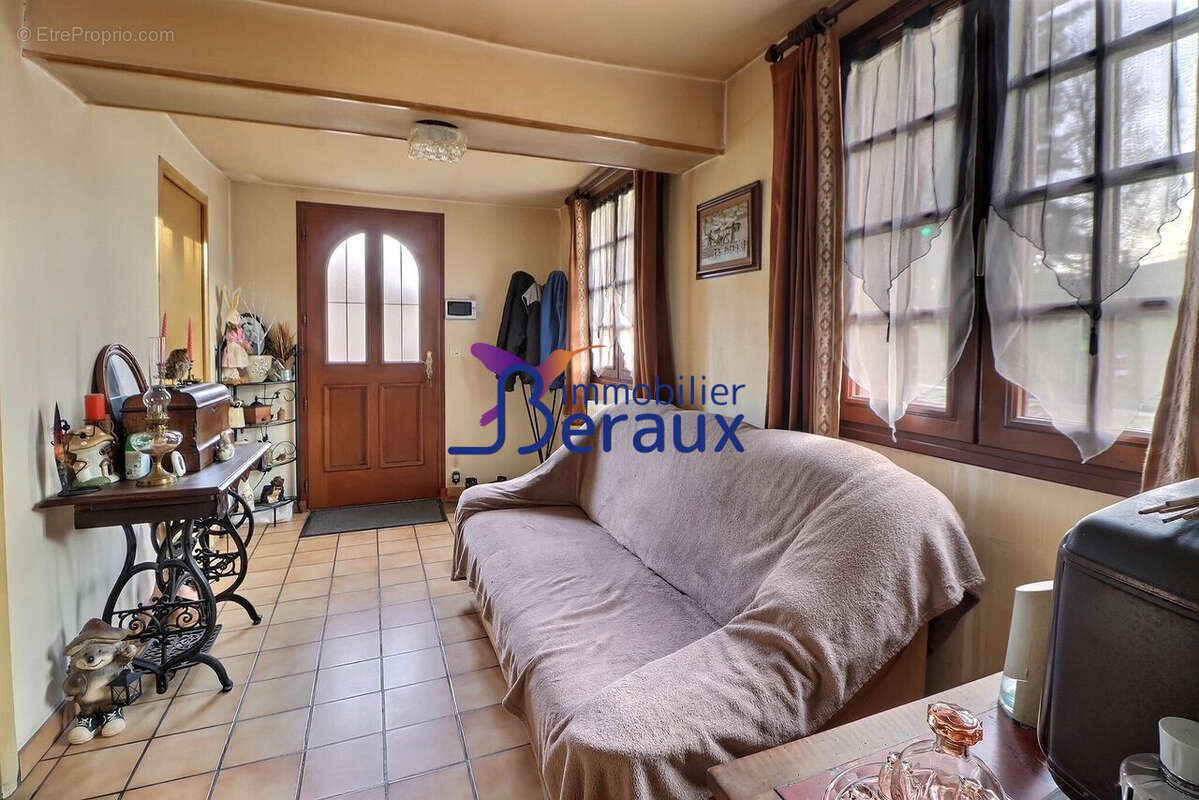 Maison à SAINT-JEAN-DU-CARDONNAY